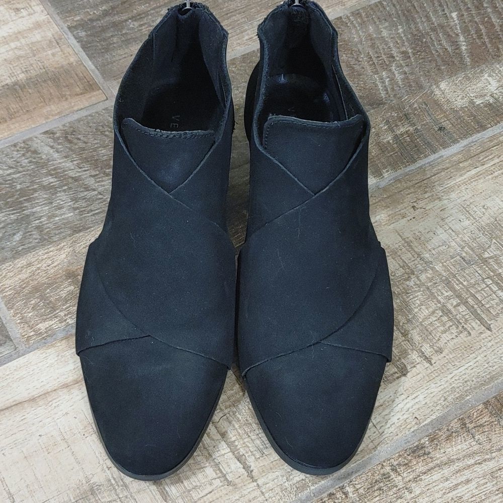 Very Volatile Black Booties